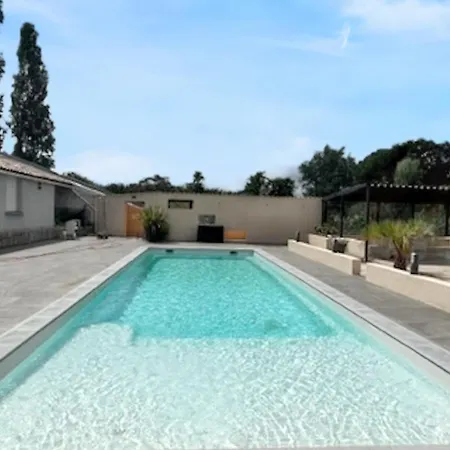 Maison Charmante A Avec Piscine Partagee Ghisonaccia