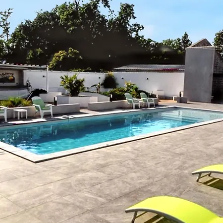 Maison Charmante A Avec Piscine Partagee Ghisonaccia